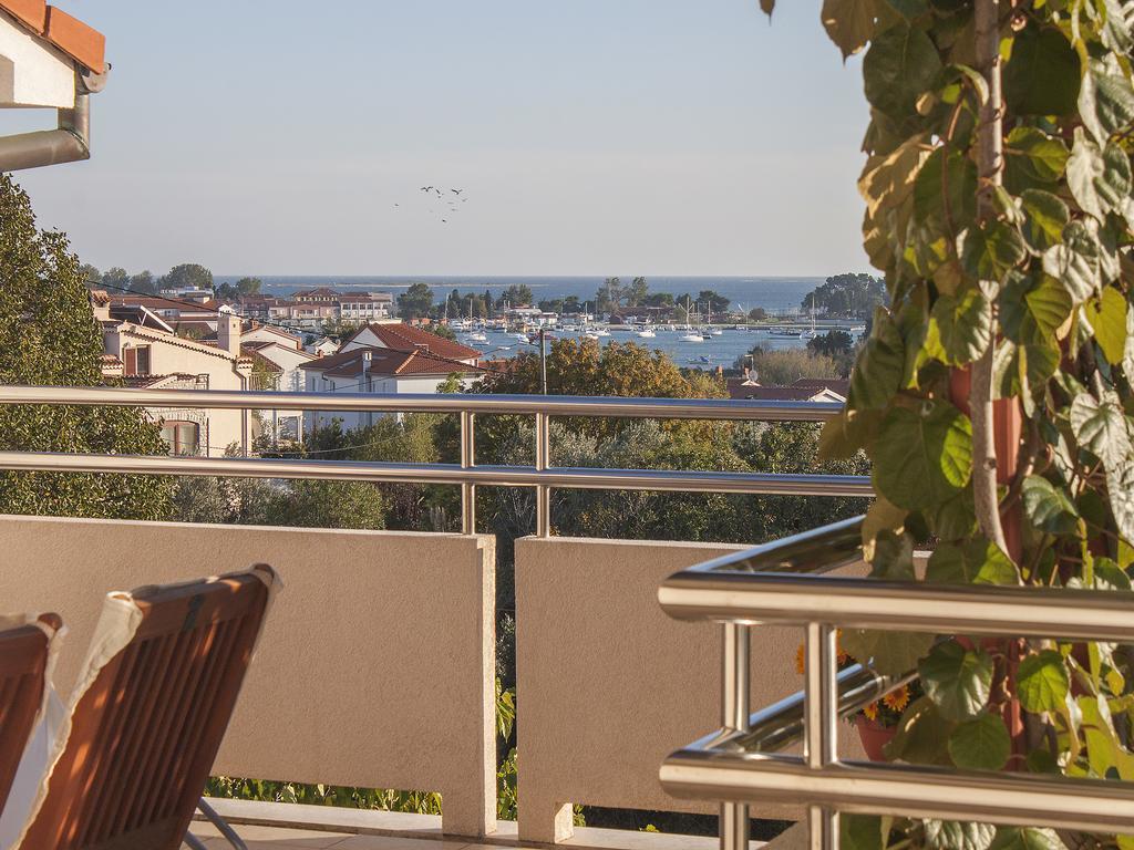 Apartments Ceja Near Sea Медулин Экстерьер фото