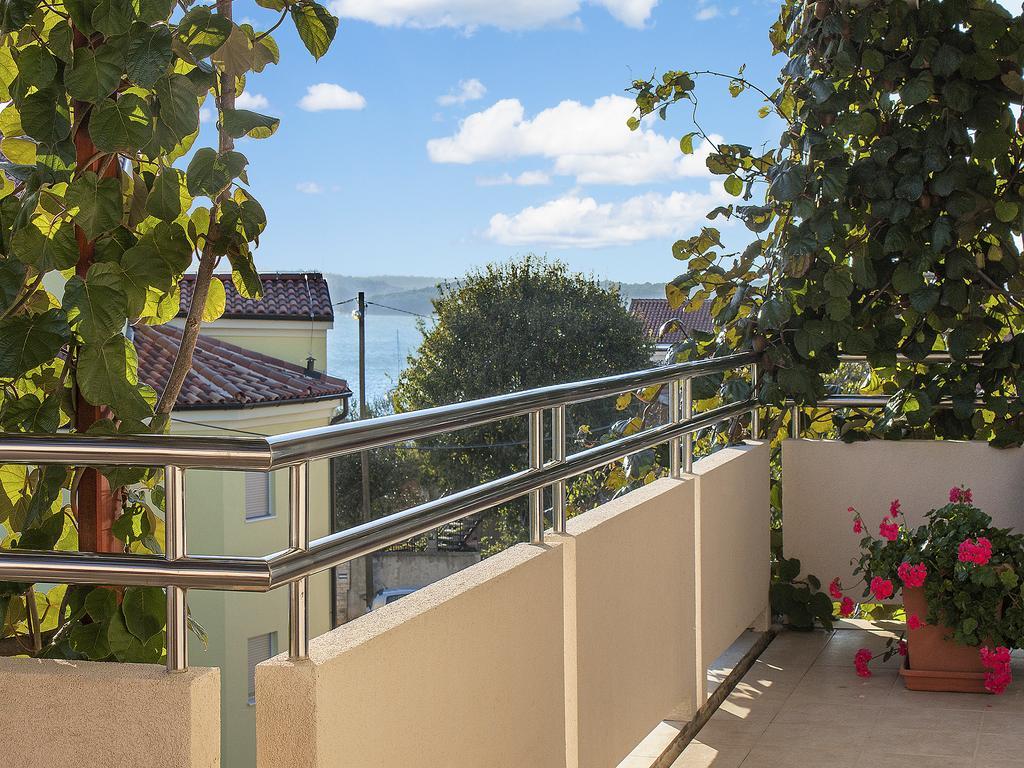 Apartments Ceja Near Sea Медулин Номер фото