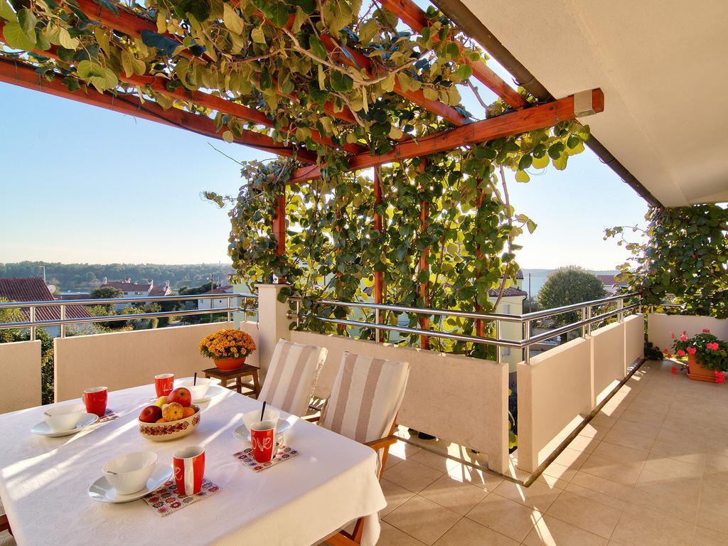 Apartments Ceja Near Sea Медулин Номер фото